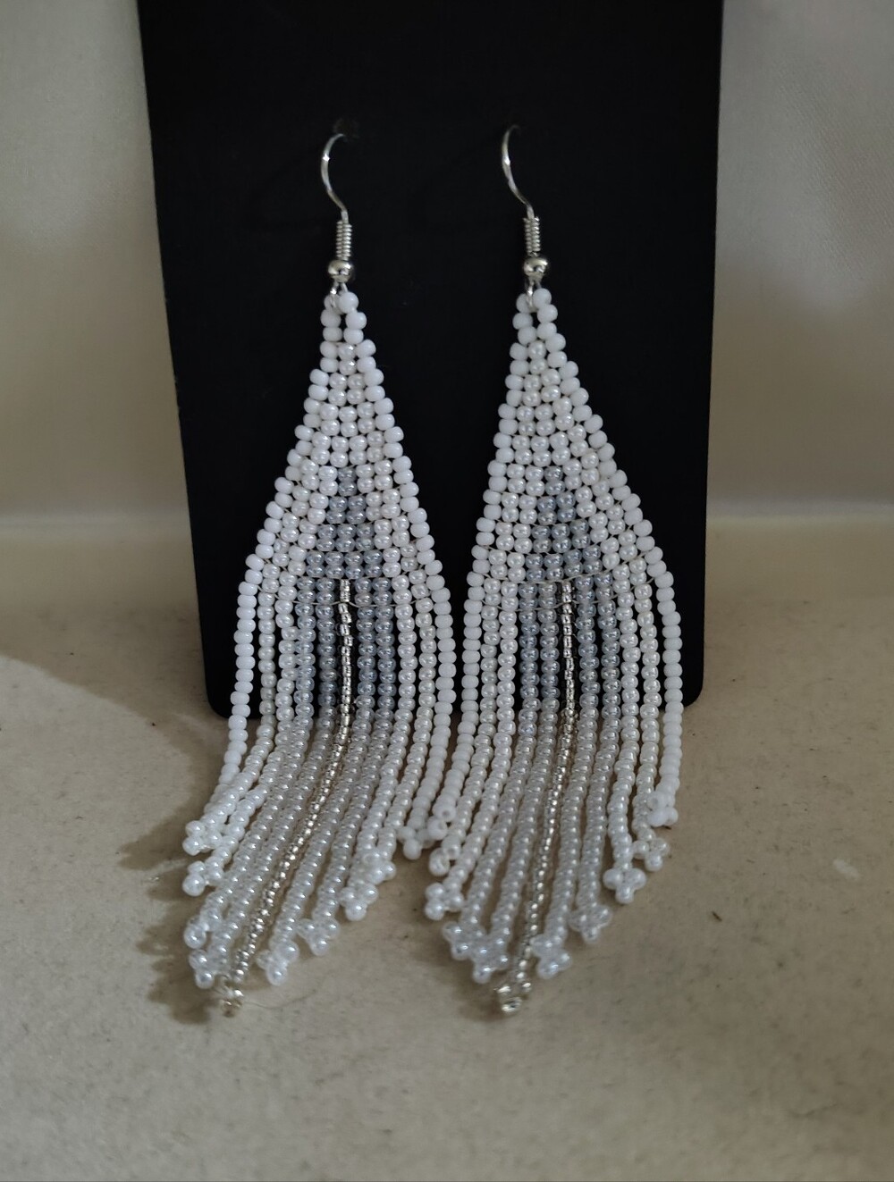 🔥🔥New Handmade White & Silver Seed Bead Fringe Earrings - Boho Dangle🔥🔥